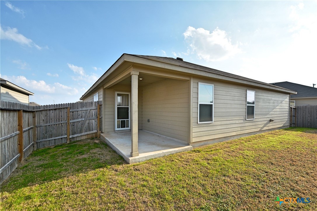 475 Autumn Leaf Drive Property Photo 33