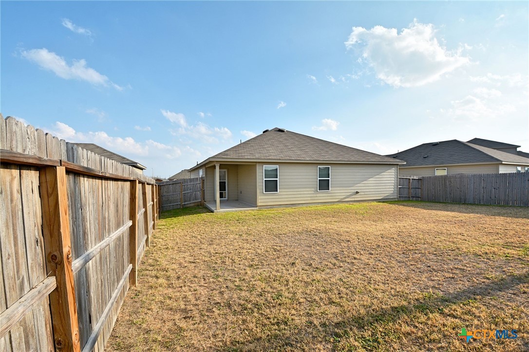 475 Autumn Leaf Drive Property Photo 34