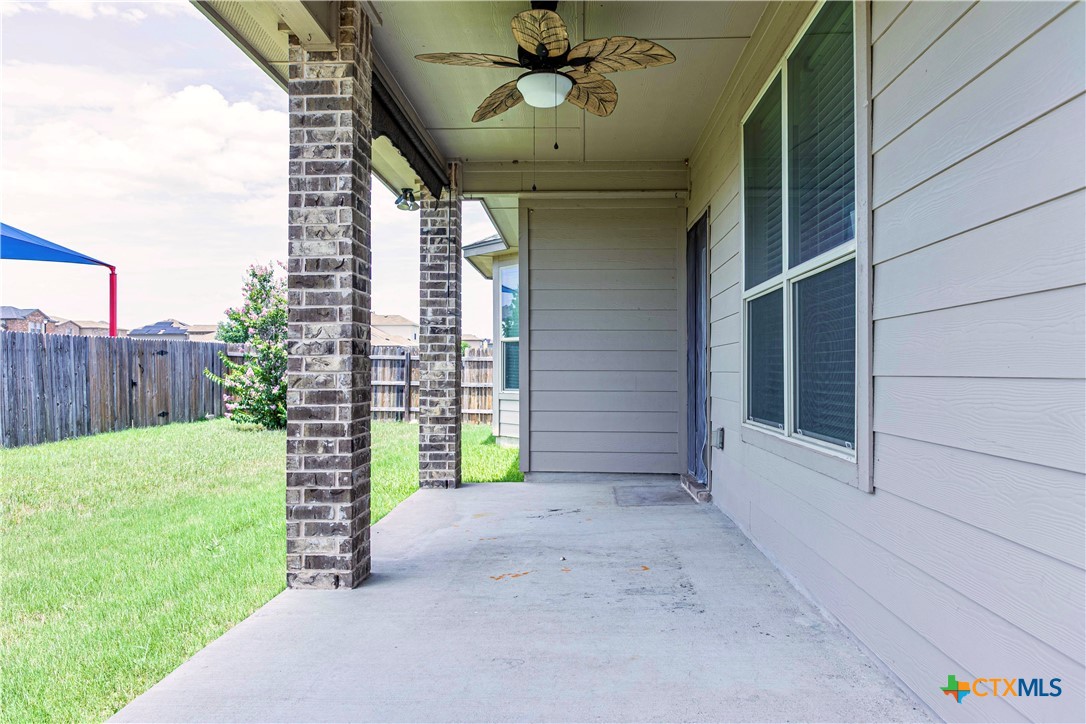 1126 Daffodil Drive Property Photo 23
