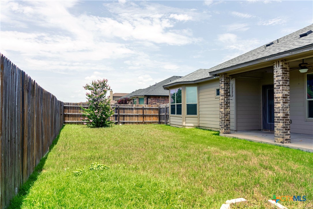 1126 Daffodil Drive Property Photo 25