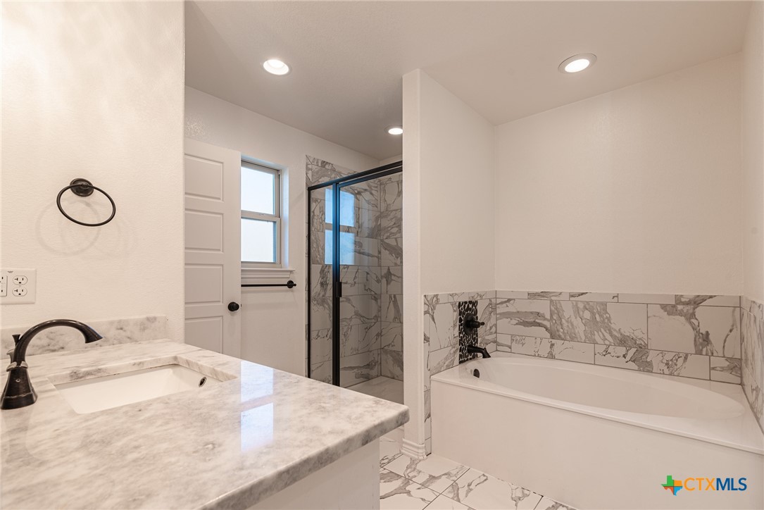 6106 Cactus Flower Lane Property Photo 12