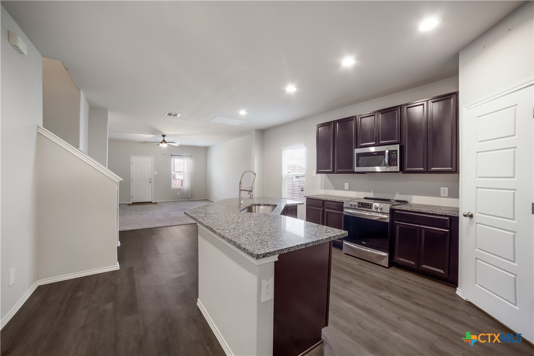 7147 Azure Waters Property Photo 3
