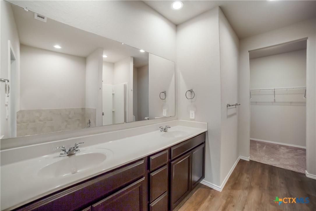 7147 Azure Waters Property Photo 16
