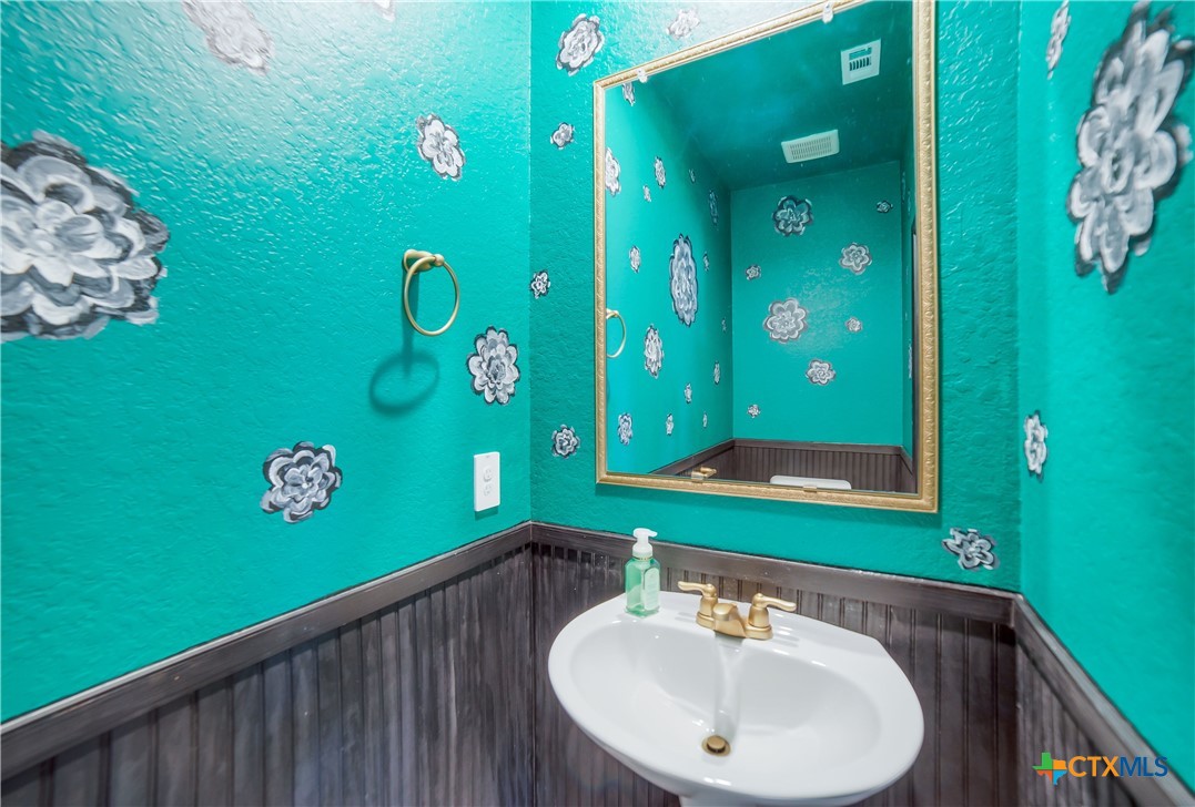 7147 Azure Waters Property Photo 34