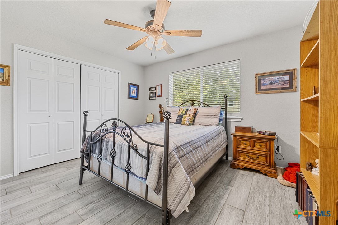504 Surghnor Street Property Photo 14