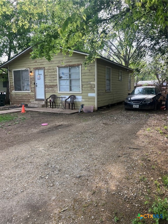 410 Railroad Street Property Photo 2