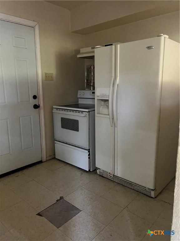 410 Railroad Street Property Photo 10