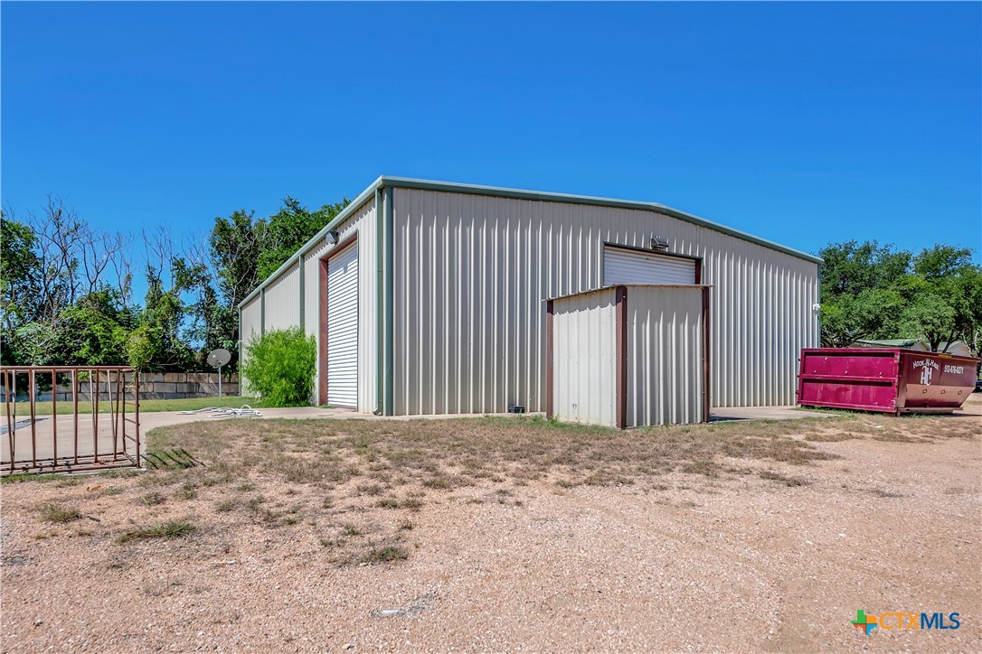 301 Fm 1660 Property Photo 4
