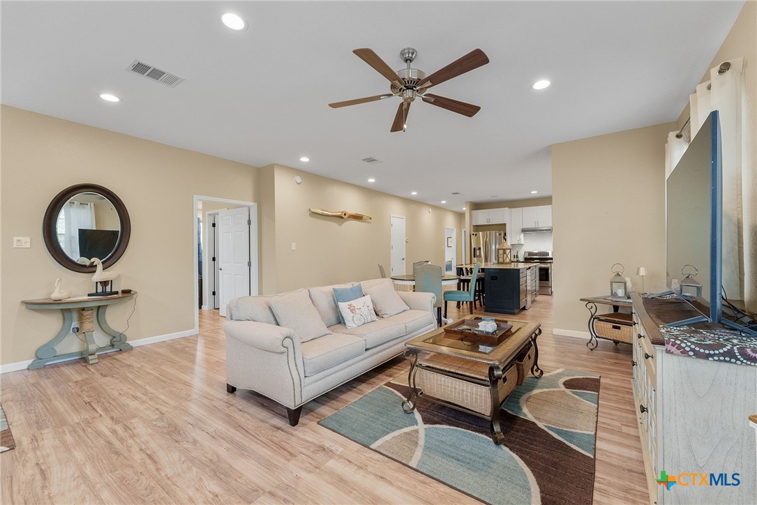 3815 Canyon Heights Road Property Photo 11