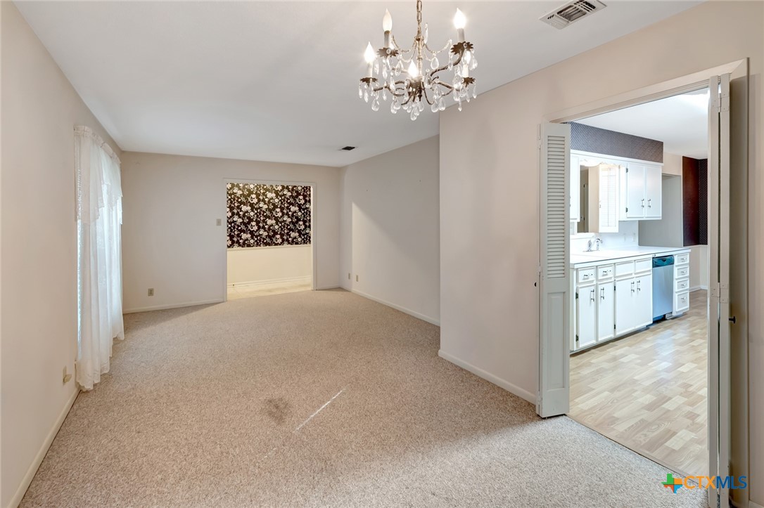 304 Simpson Road Property Photo 4
