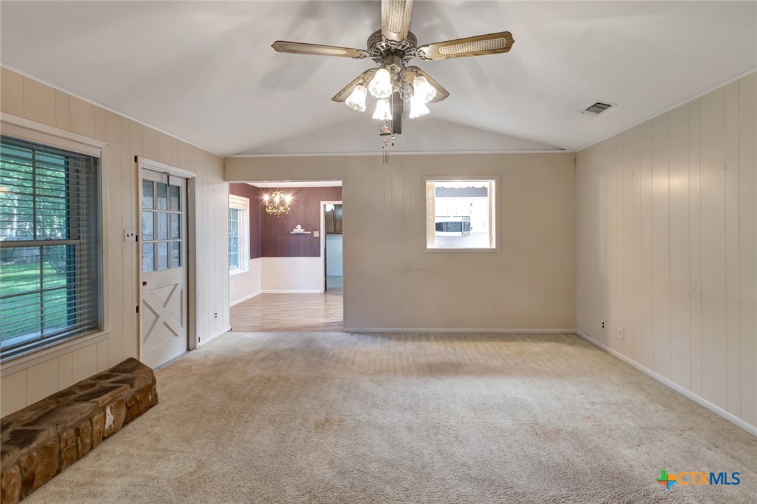 304 Simpson Road Property Photo 19