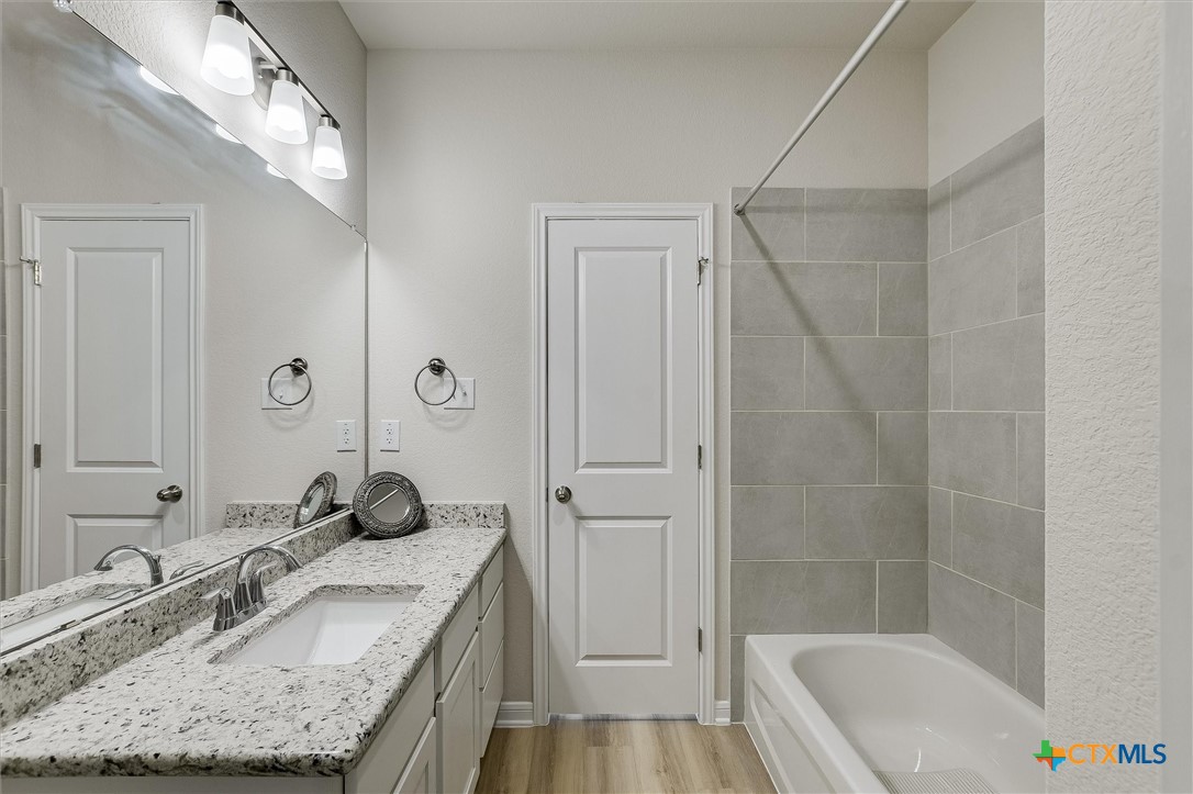 8818 Happy Valley Drive Property Photo 11