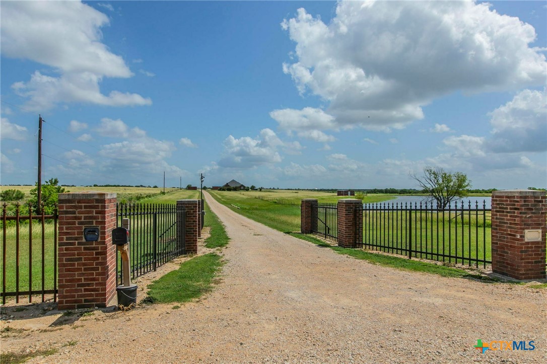2450 W Amity Road Property Photo