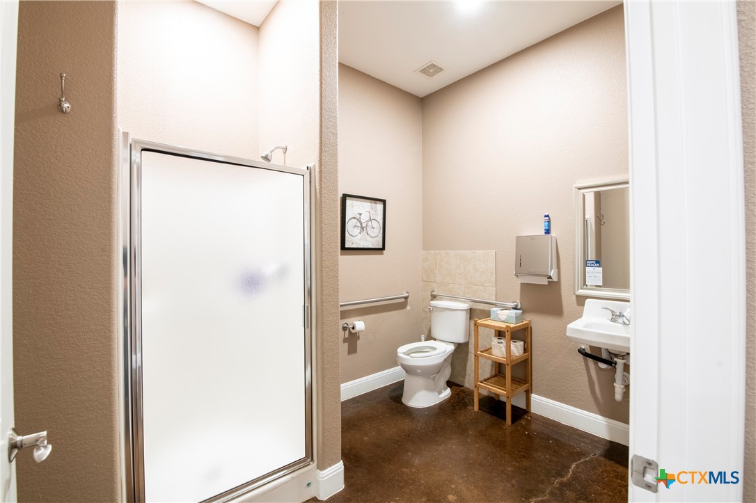 1913 Dutton Drive 405 Property Photo 19