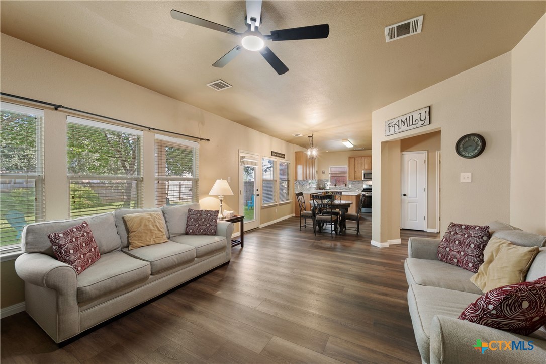 3416 Winding Shore Lane Property Photo 6