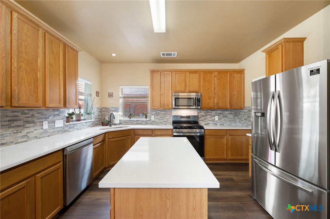 3416 Winding Shore Lane Property Photo 7