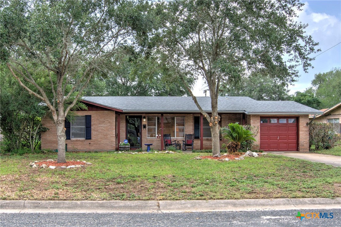 808 E Randall Property Photo 1