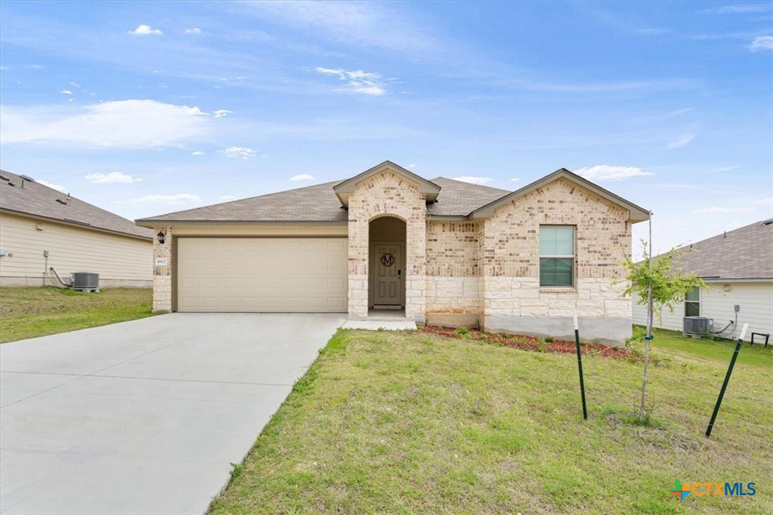 4902 Vivien Street Property Photo 1