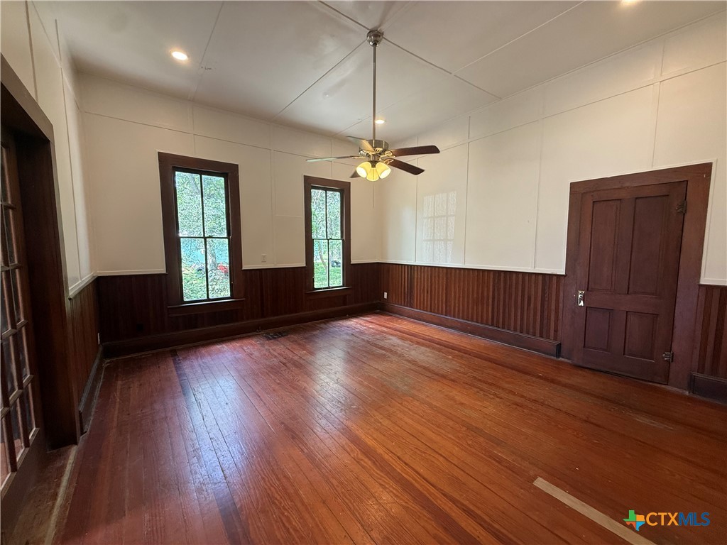 184 3rd Street Property Photo 5