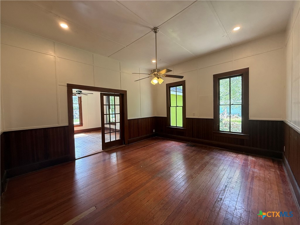 184 3rd Street Property Photo 6