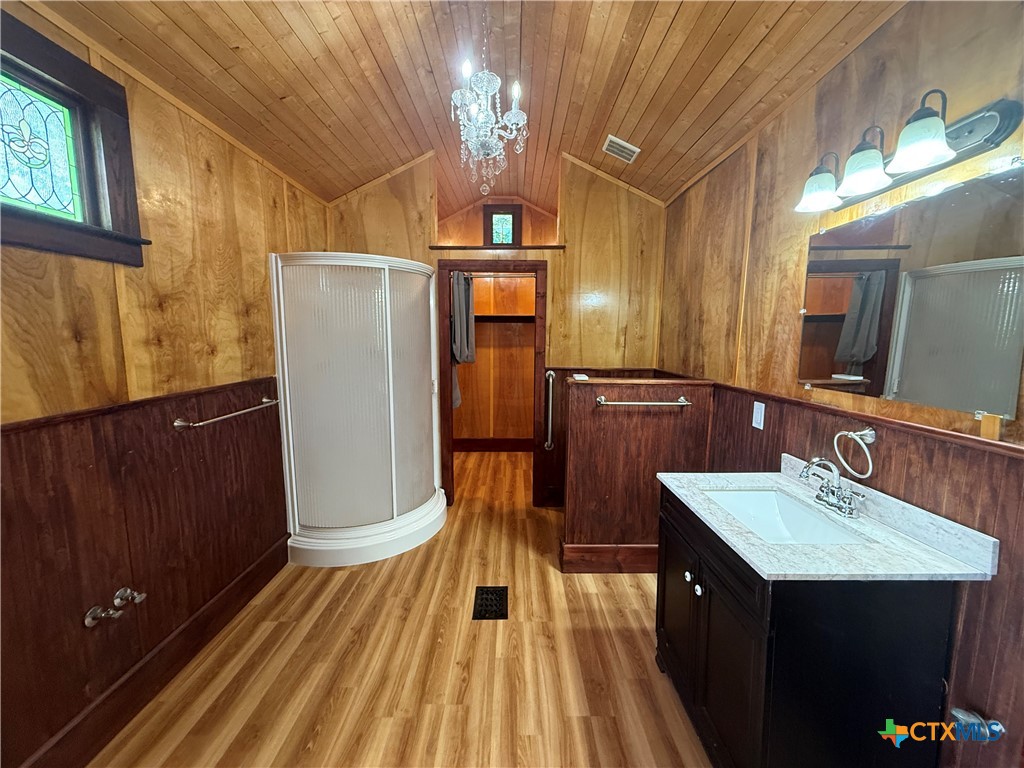 184 3rd Street Property Photo 9