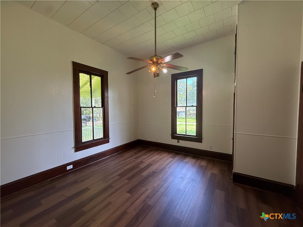 184 3rd Street Property Photo 17