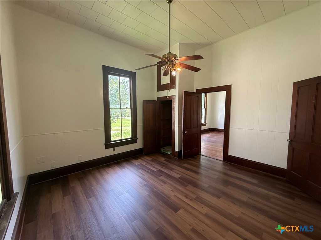 184 3rd Street Property Photo 18