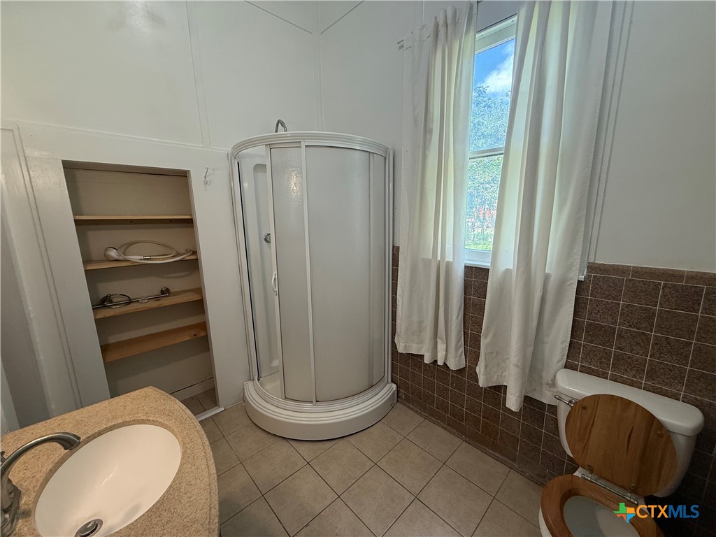 184 3rd Street Property Photo 21