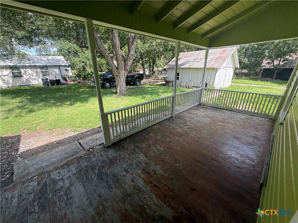 184 3rd Street Property Photo 22