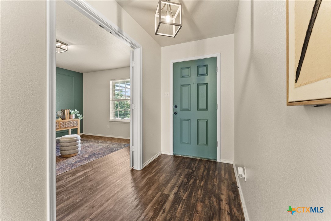 1305 Cozy Creek Drive Property Photo 4