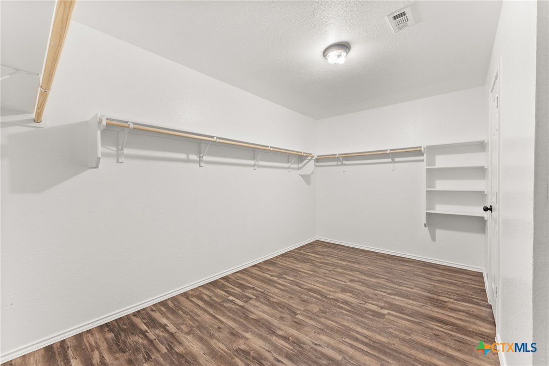 1305 Cozy Creek Drive Property Photo 18