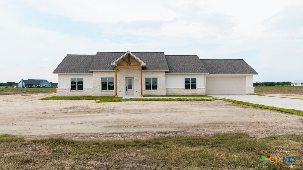 156 Essence Drive Property Photo 1