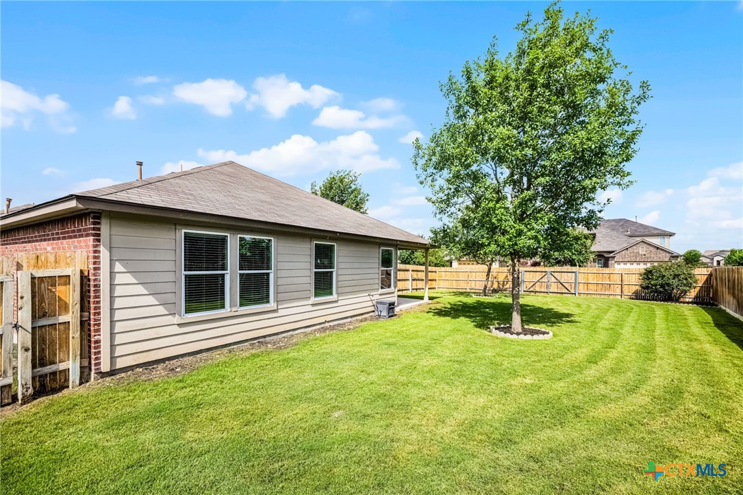 322 Creekview Way Property Photo 9
