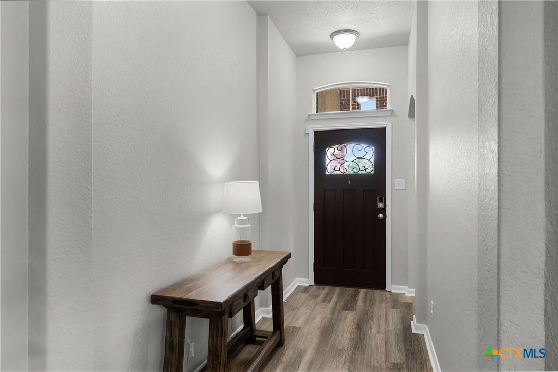 322 Creekview Way Property Photo 11