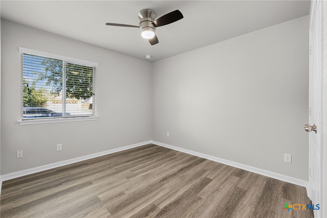 322 Creekview Way Property Photo 27