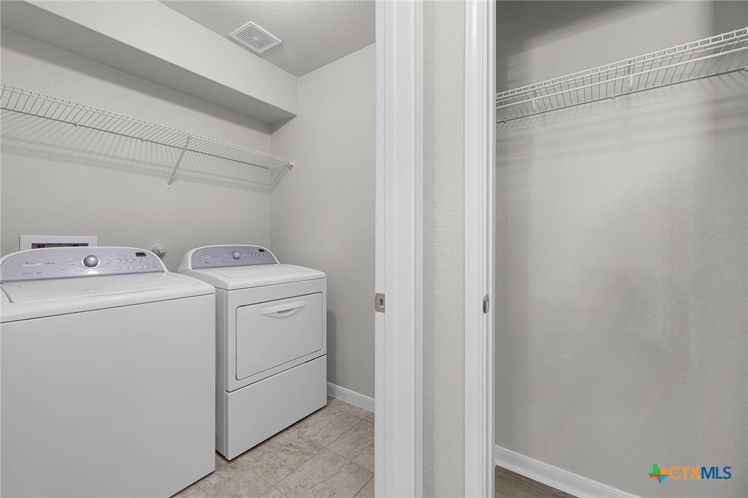 322 Creekview Way Property Photo 36