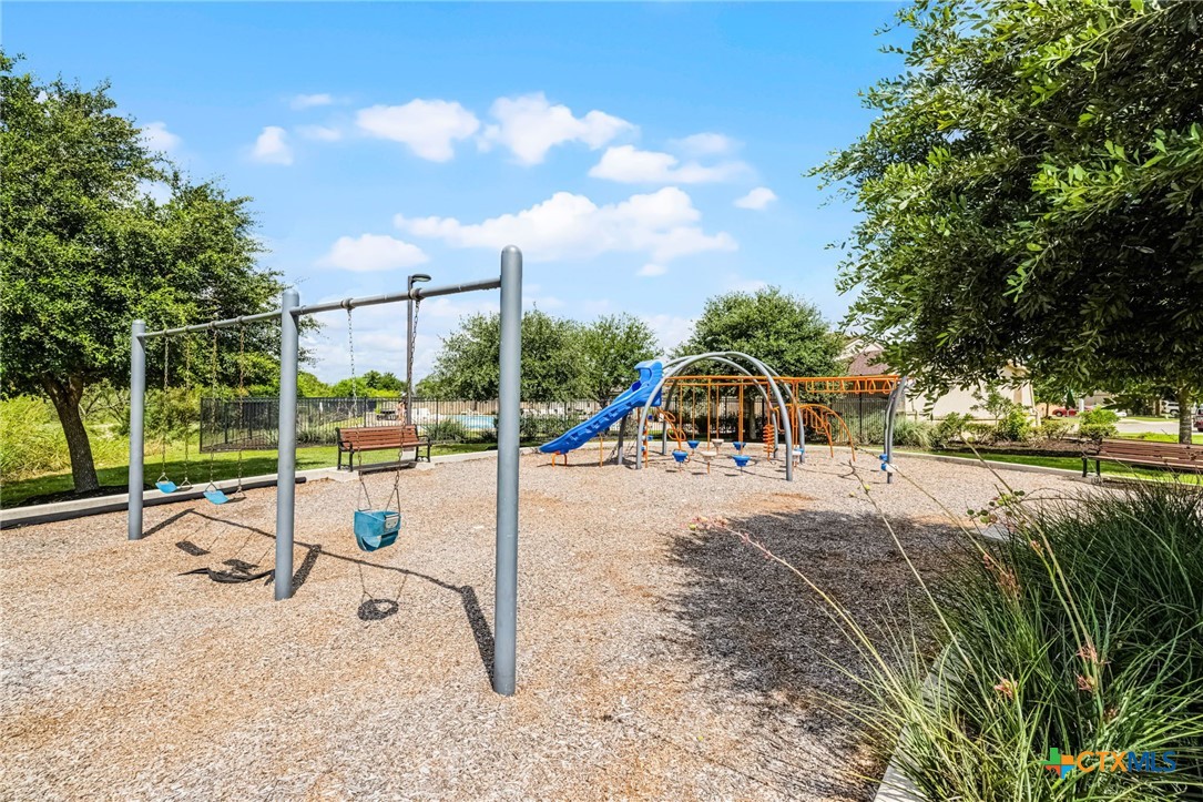 322 Creekview Way Property Photo 44