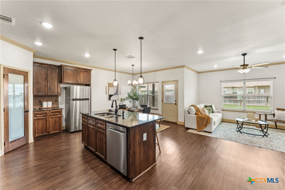 7606 Hickman Street Property Photo 4