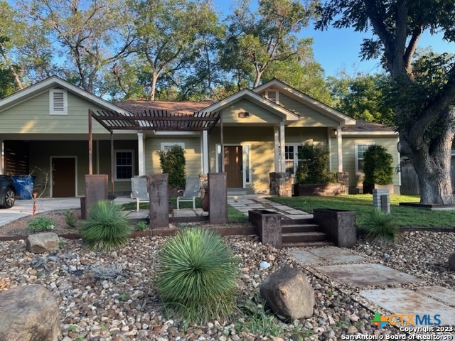 249 Cross River Street Property Photo 1