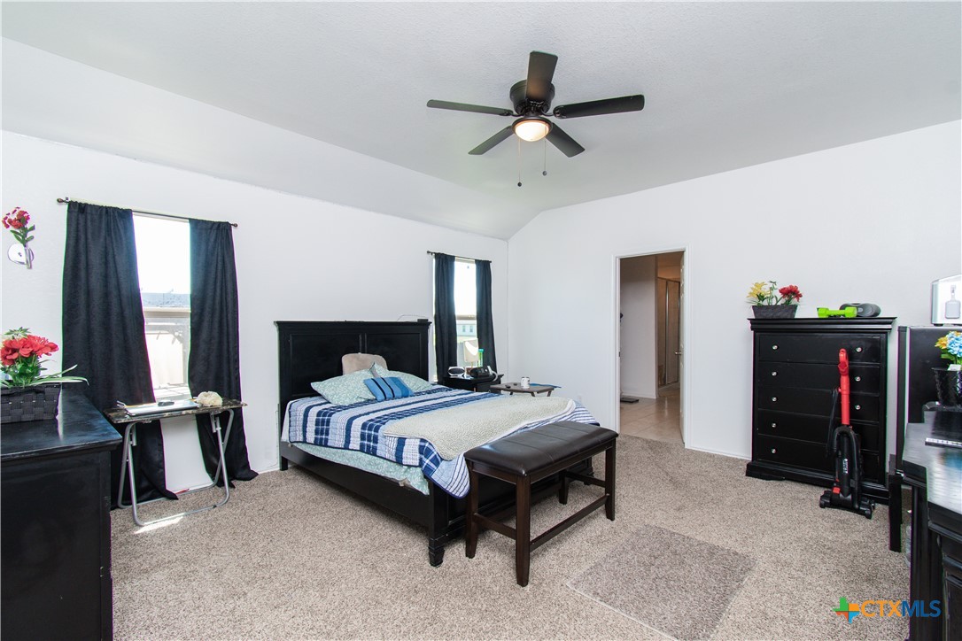 584 Taggart Trail Property Photo 8