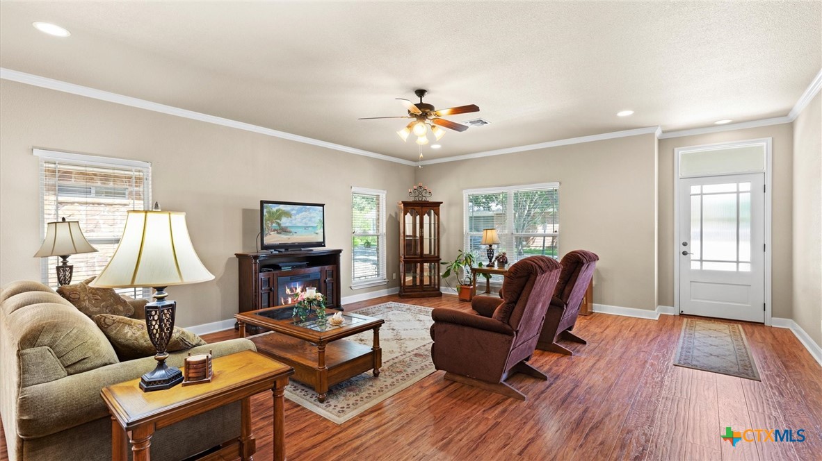 2348 Village Path Property Photo 4