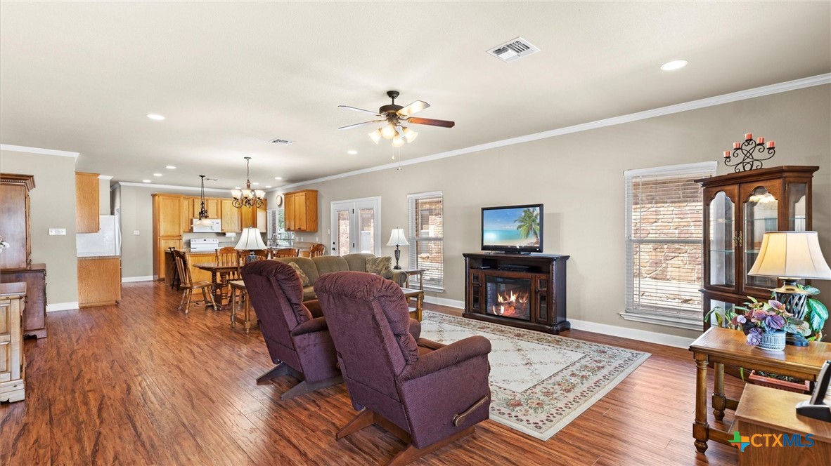 2348 Village Path Property Photo 6