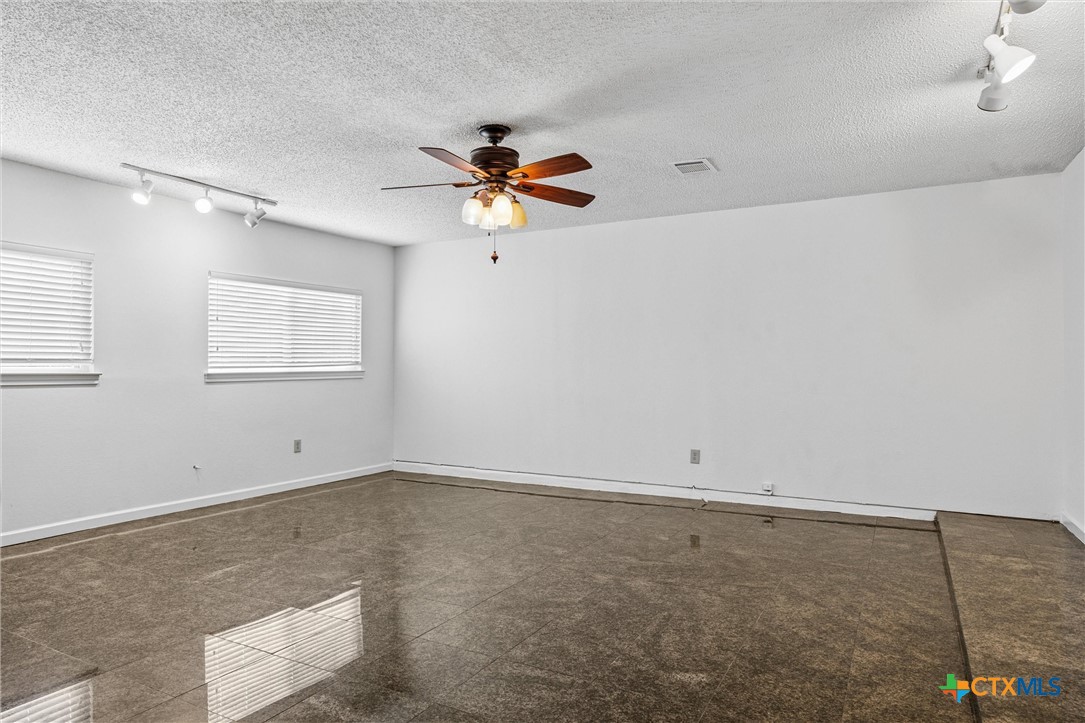 6308 Shadow Bend Property Photo 18