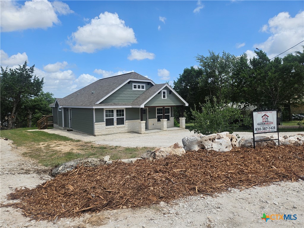 905 Roadrunner Spur Property Photo 2