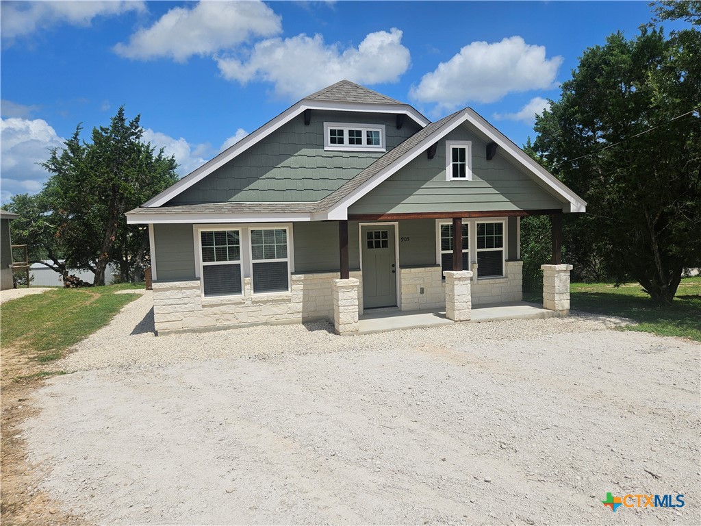 905 Roadrunner Spur Property Photo 4