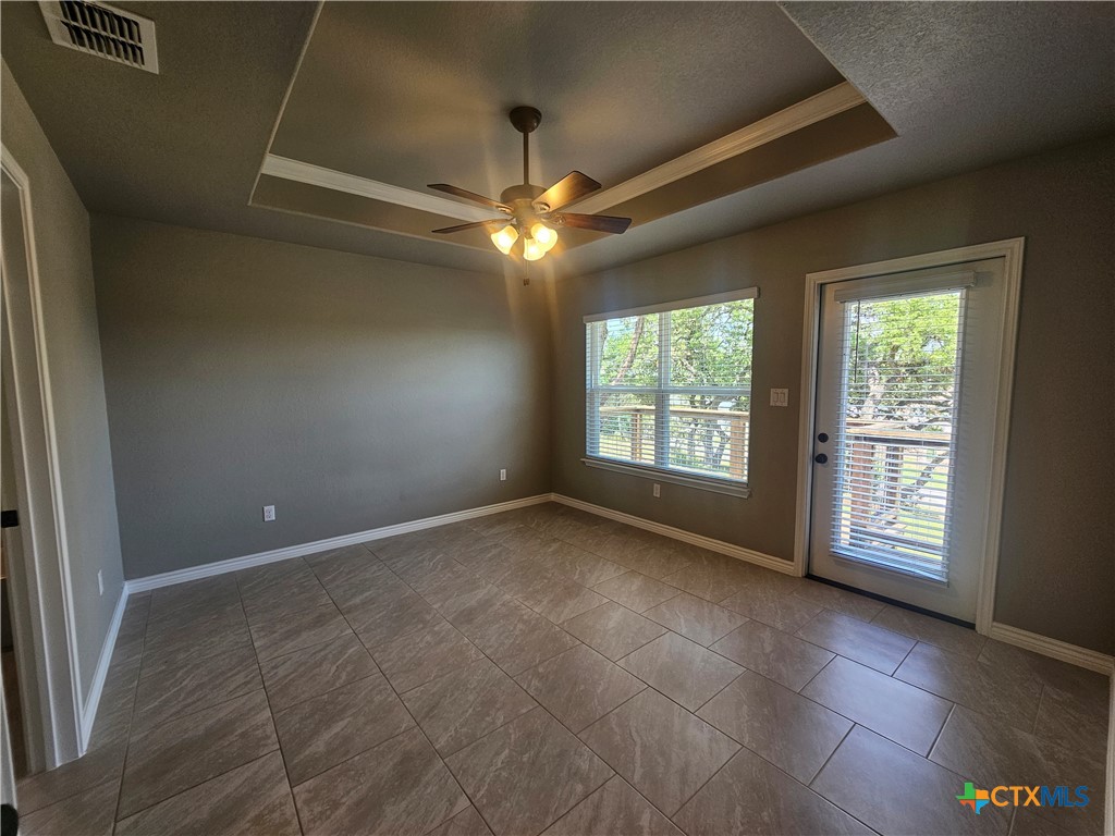 905 Roadrunner Spur Property Photo 23