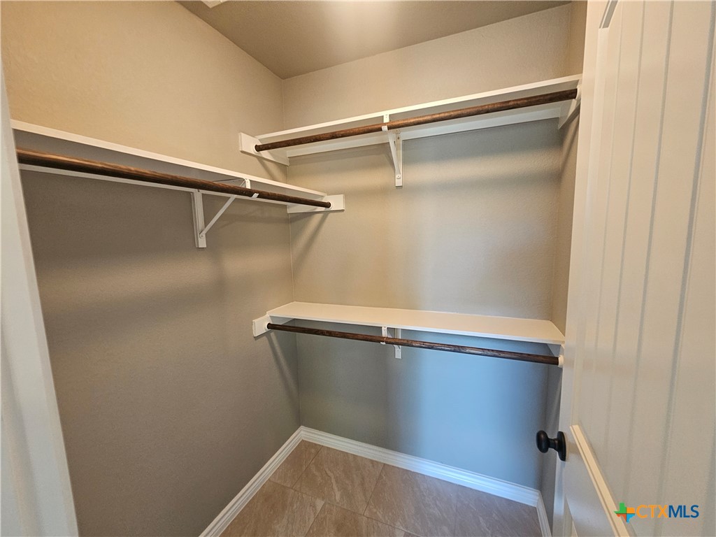 905 Roadrunner Spur Property Photo 25