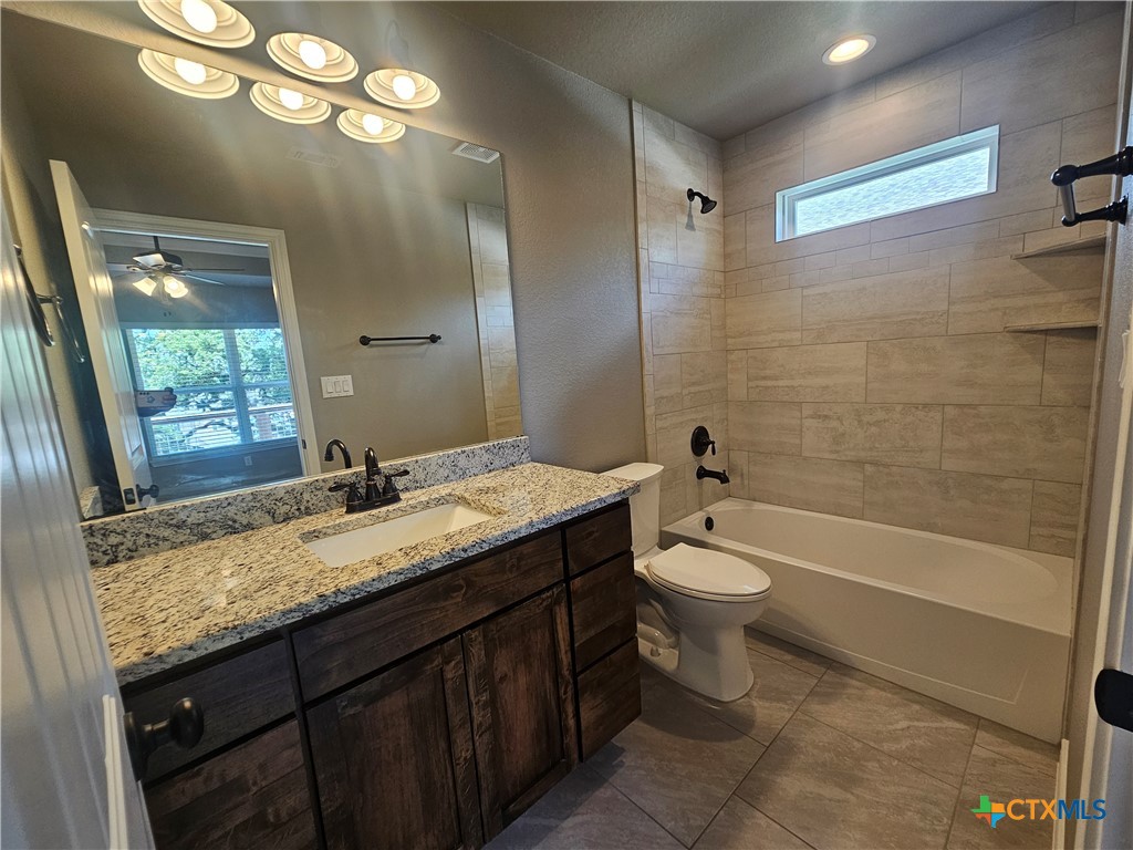 905 Roadrunner Spur Property Photo 26
