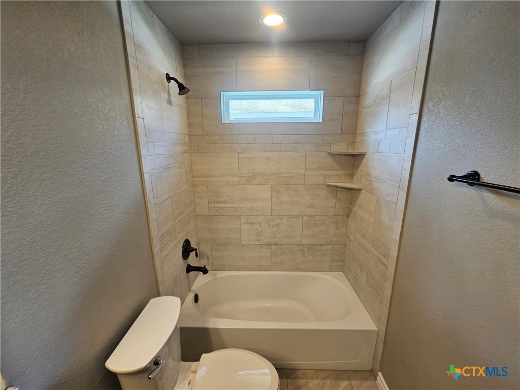 905 Roadrunner Spur Property Photo 27
