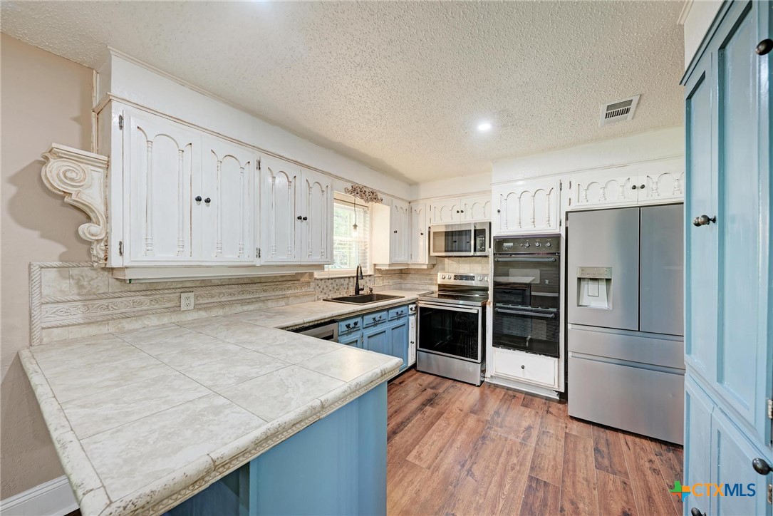 2505 Linwood Road Property Photo 12